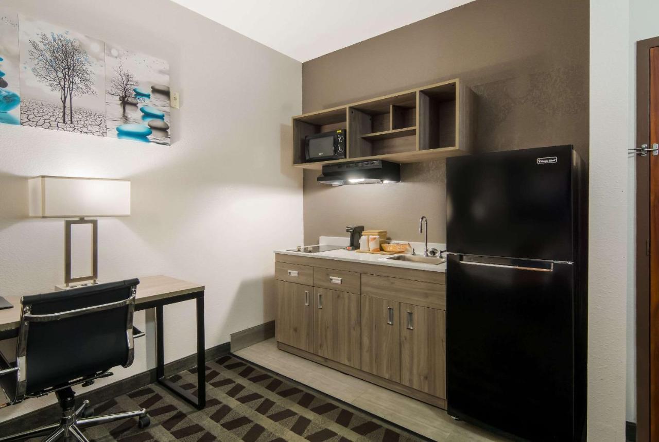 Quality Inn & Suites Waco Buitenkant foto